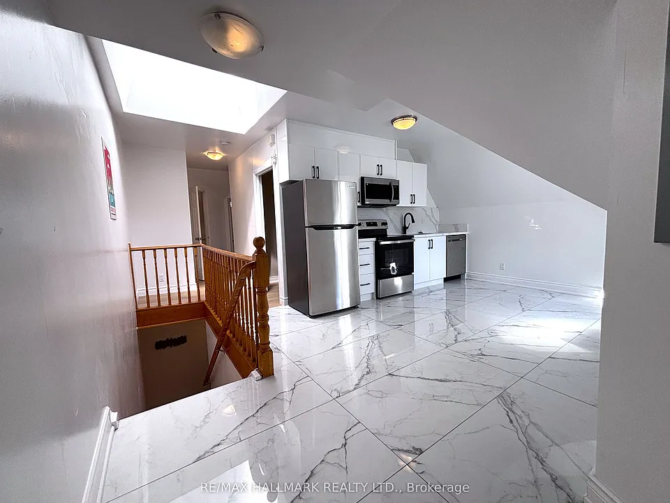 61 Cecil St #3