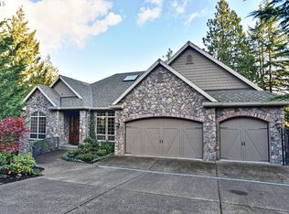6680 SW Raleighview Ct, Portland, OR 97225