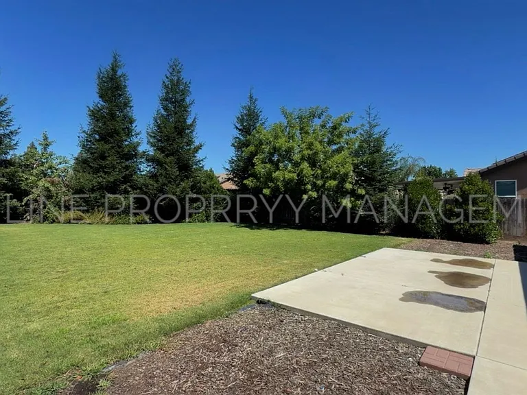 2919 S Tipton St — Photo 8