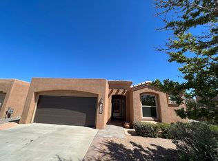 1020 Via Chamisa NE, Albuquerque, NM 87113