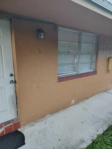 2023 SW 29th Ave #2 Photo 1