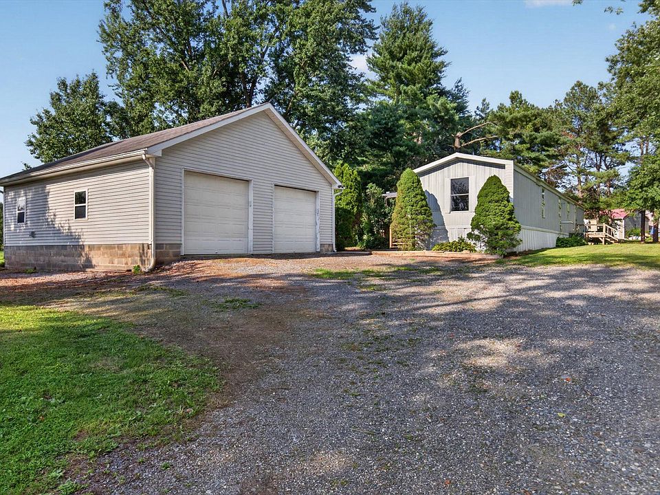 1st image of 206 Lost Hollow Rd