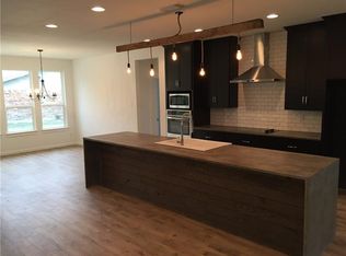 1021 Barber St, Hurst, TX 76053
