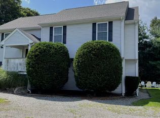 131 Caswell St, Narragansett, RI 02882