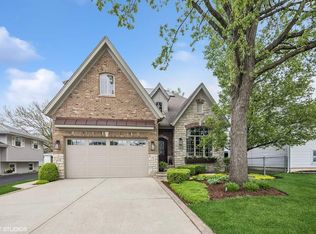 545 W Armitage Ave, Elmhurst, IL 60126