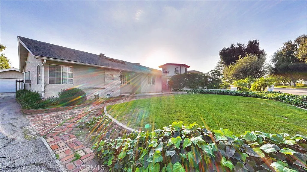 3 bed, 1779 sqft, $3,850 — Photo 1
