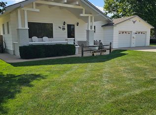 305 E Carson Ave, Sublette, KS 67877