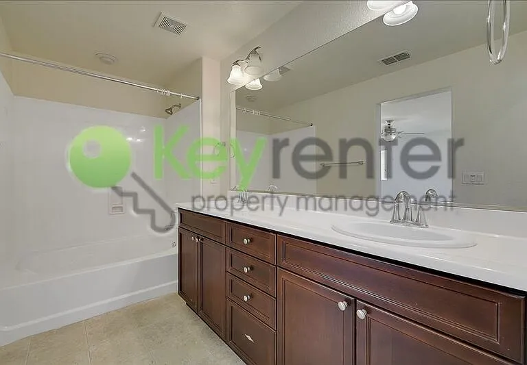 1104 Impressionist Loop — Photo 20