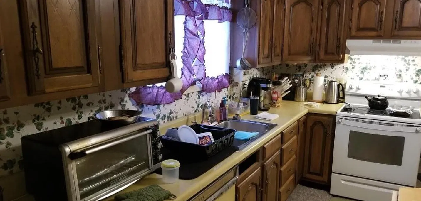 5 bed, 3400 sqft, $1,595 — Photo 3