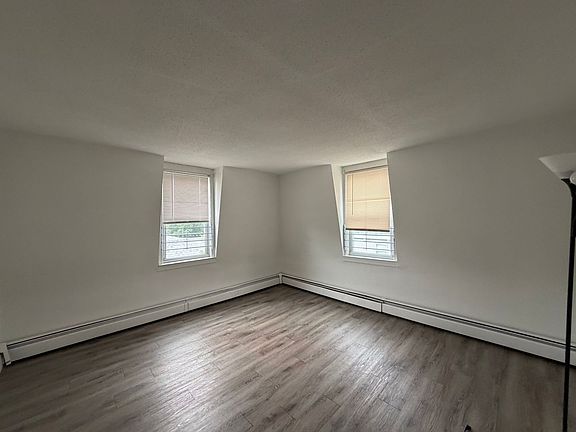 5th image of 4 Park St