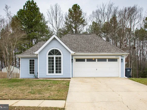 48090 Mayflower Dr, Lexington Park, MD 20653