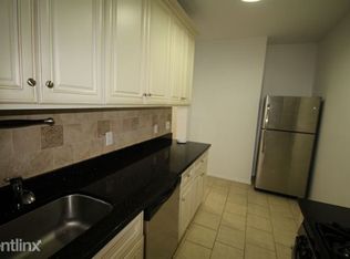 412 7th Ave, Brooklyn, NY 11215