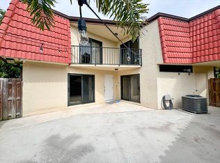 3680 Victoria Dr, West Palm Beach, FL 33406