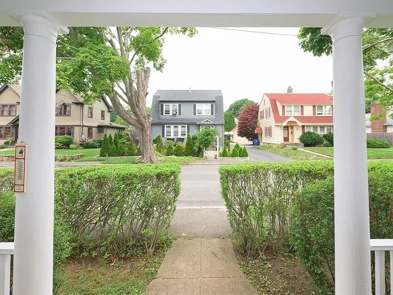 24 Oak St — Photo 14