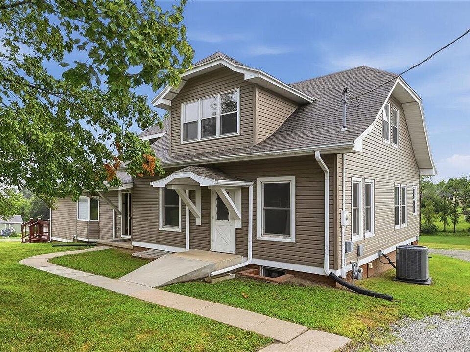 1st image of 57040 221st St