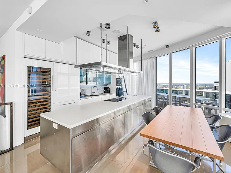 18101 Collins Ave #5509 — Photo 27