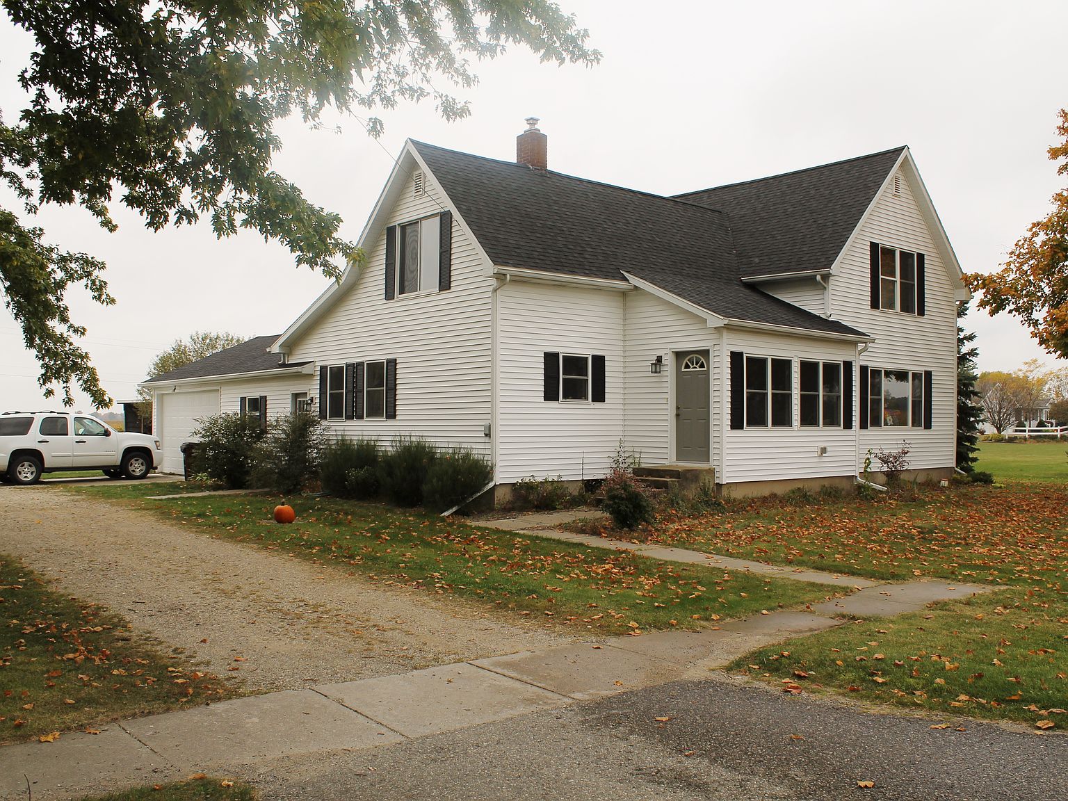 413 N State St, Pewamo, MI 48873 Zillow