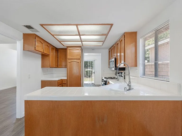 3321 Mountainside Dr — Photo 8