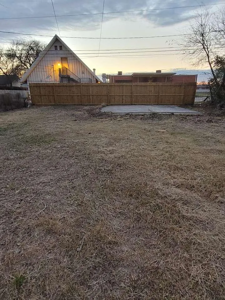 753 Houston St — Photo 4