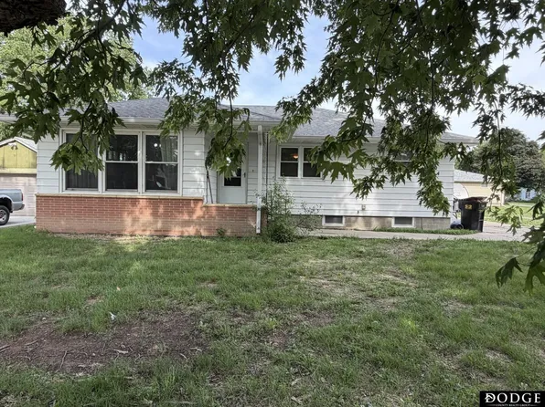 104 S King St, Cedar Bluffs, NE 68015