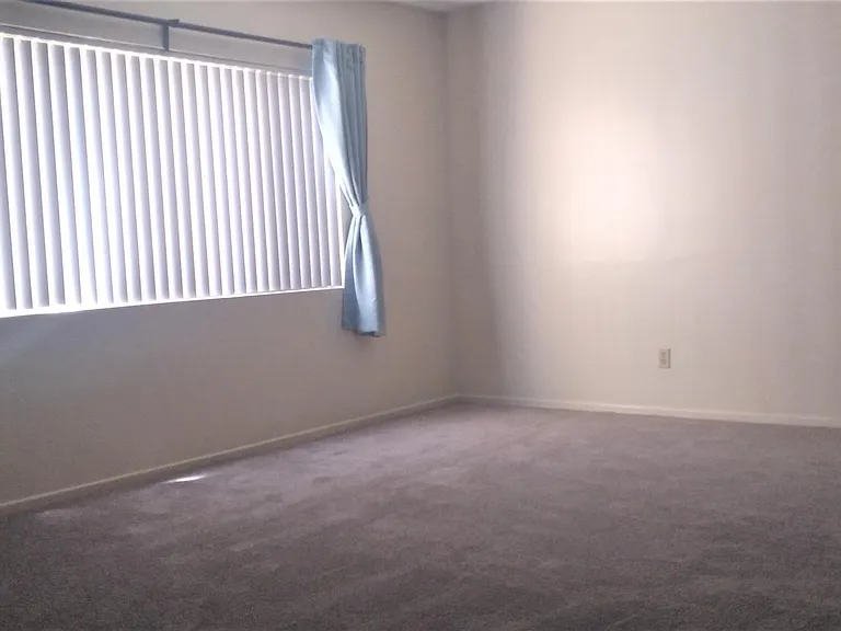 2033 E 3rd St #2D — Photo 17