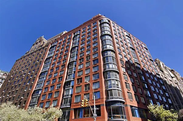 Rented by Compass | media 23