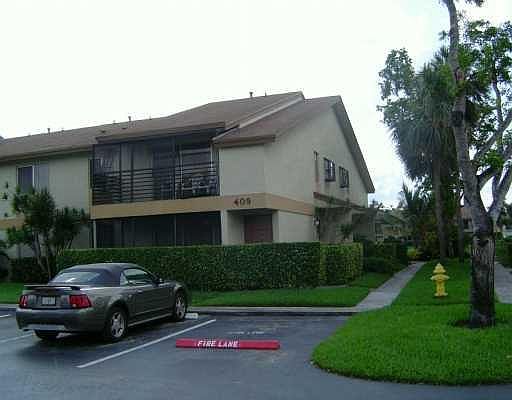1st image of 409 Gardens Dr APT 202