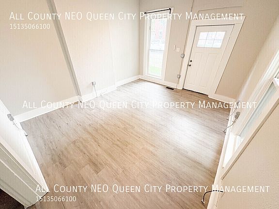 4th image of 86 Vine St #86