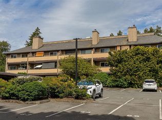 3225 Alder St #308, Saanich, BC V8X 1P3