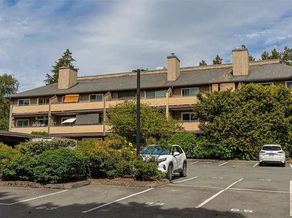 3225 Alder St #308, Saanich, BC V8X 1P3