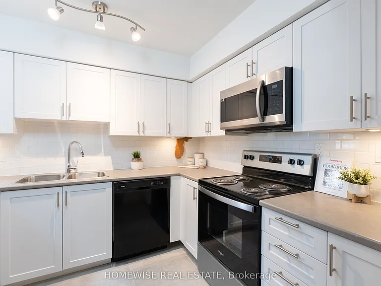 240 Ormond Dr #D6 — Photo 12