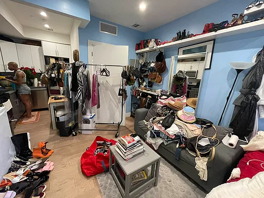 Rented by Delmark Realty LLC | media 22