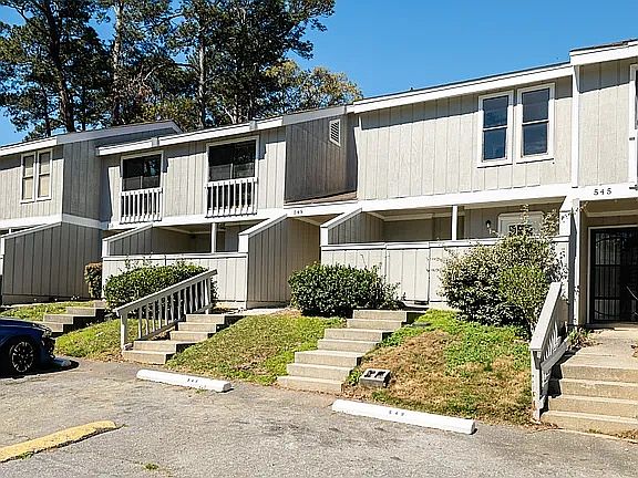 1st image of 549 Hickory Hill Dr