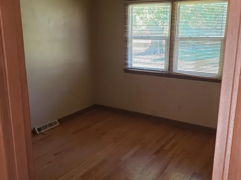 204 SE Grant St — Photo 7