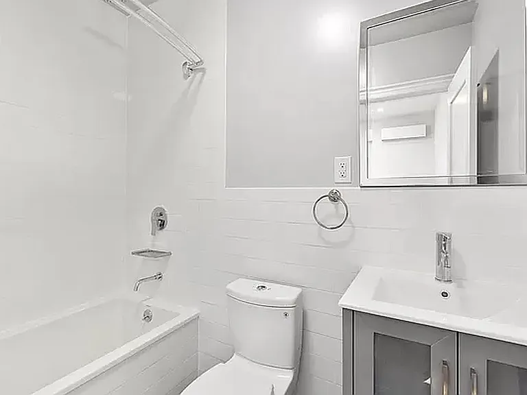 459 Bainbridge St #2 — Photo 6