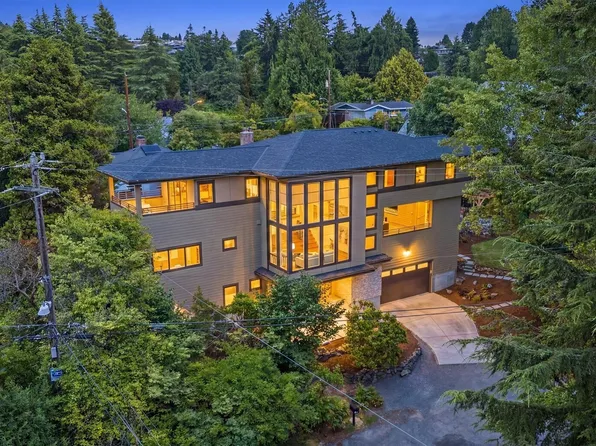 9528 28th Avenue NW, Seattle, WA 98117