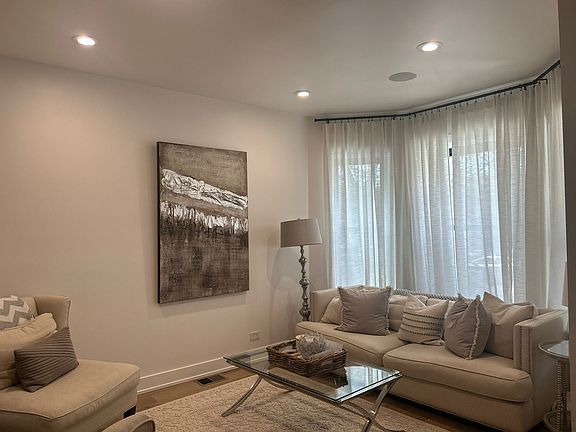 5th image of 5333 S Maryland Ave #1