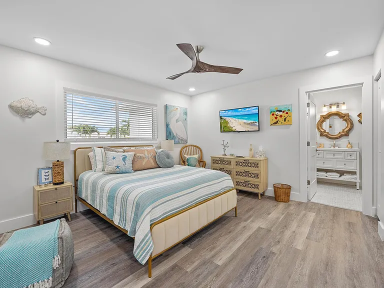 517 Gulf Rd — Photo 21