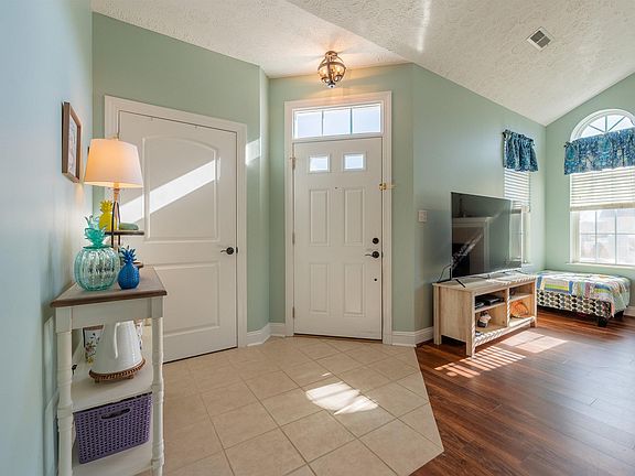 3rd image of 231 Patriot Way #7