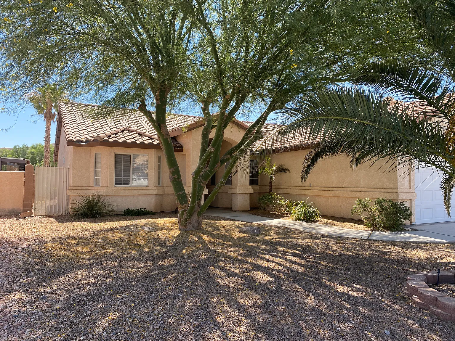 3 bed, 1488 sqft, $1,775 — Photo 1