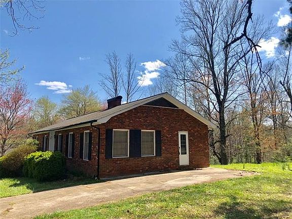3rd image of 1113 Brockmore Dr