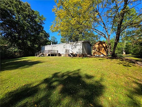 4th image of 165 Dixon Rd