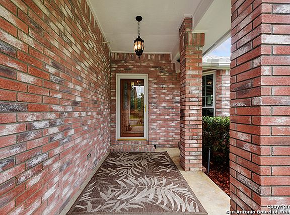 3rd image of 3632 Scenic Dr