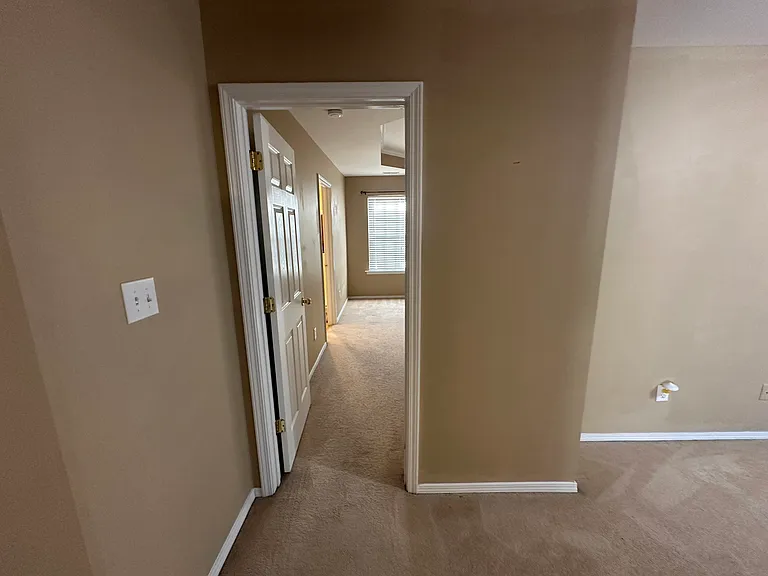 404 Treybrooke Dr — Photo 46