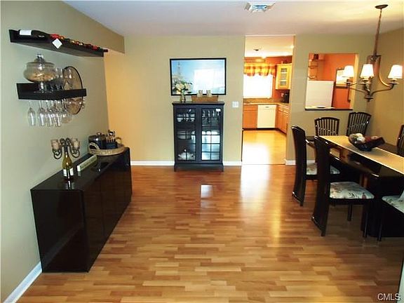 5th image of 42 Gillies Ln