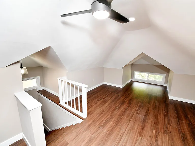 1027 N University St — Photo 55