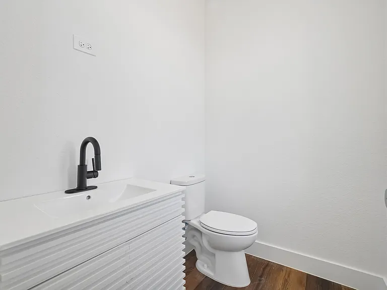 341 Bryan St #3101 — Photo 10