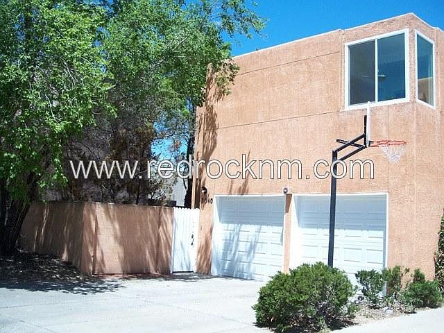 1st image of 3040 McCoy Pl NE