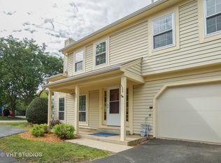 244 Acorn Dr, Streamwood, IL 60107