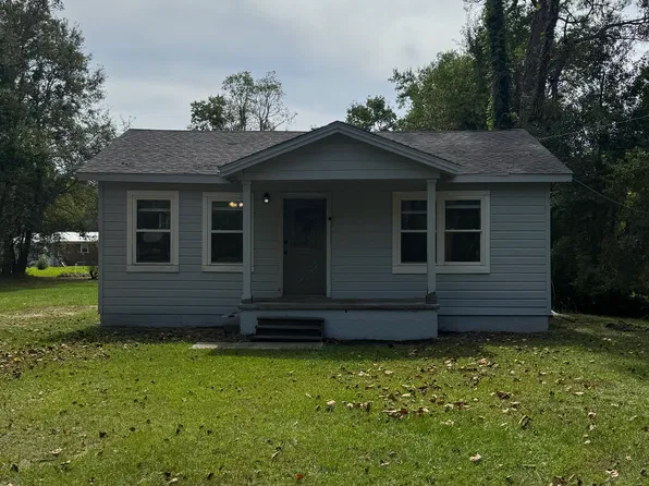 1115 Celeste Rd, Saraland, AL 36571